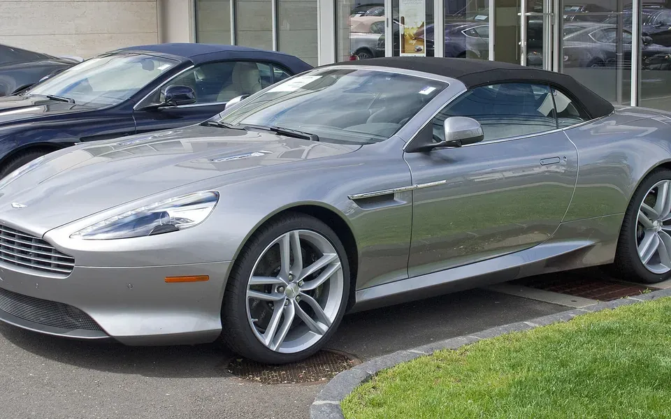 Aston Martin Virage, photographie du modèle