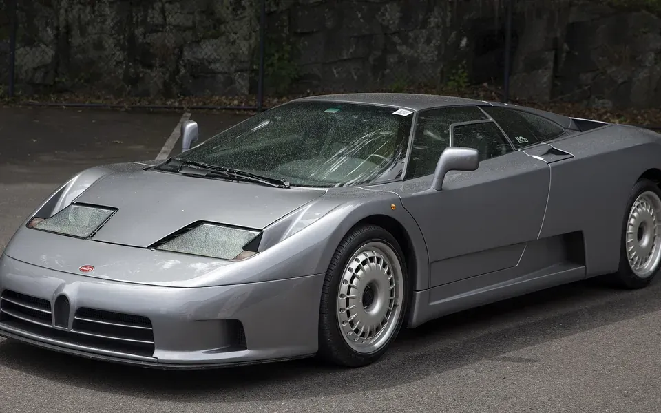 Bugatti EB110, photographie du modèle