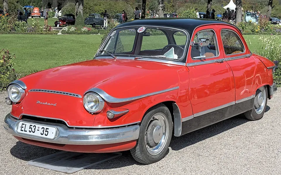 Panhard PL 17, photographie du modèle